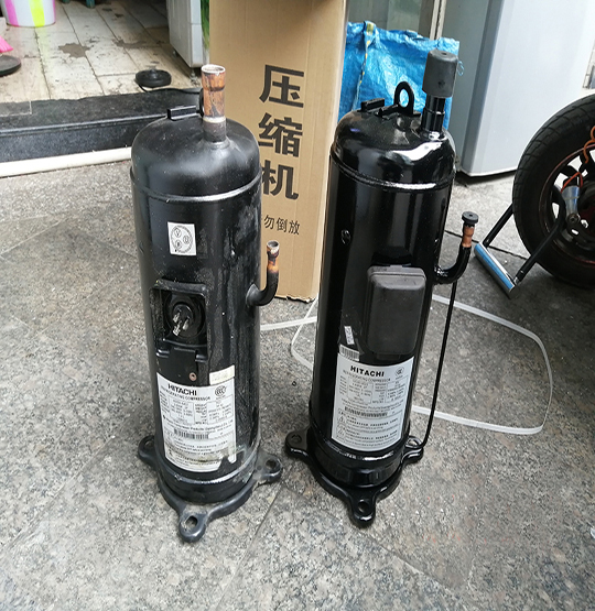 鄂温克中央空调压缩机的更换维修